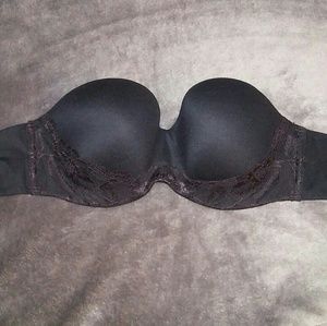 VS Body By Victoria strapless bra